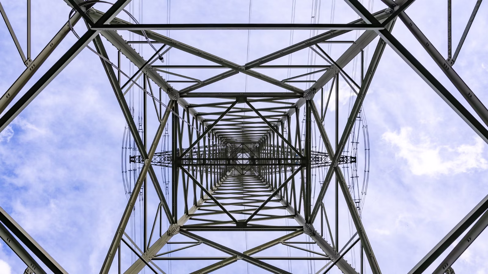 With COP28 UAE now underway in the Middle East, it is quite timely to take a deep dive into the global energy transition, the substantial roadblocks the world is facing, and some suggestions for a sensible pathway forward. 

Johnson Winter Slattery’s head of Energy & Resources, Bruce Adkins, shares his thoughts.